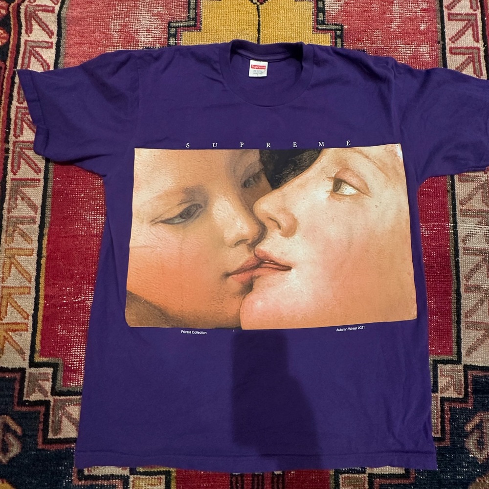 Super sick supreme autumn winter 2021 “Venus” tee.